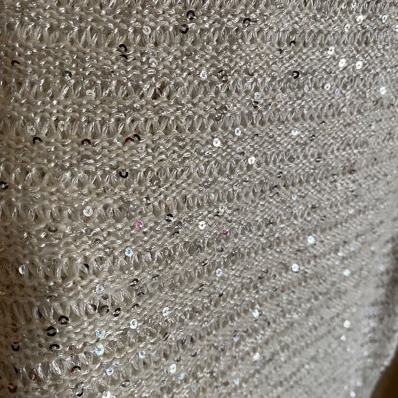 Top - Picture 3 of 3